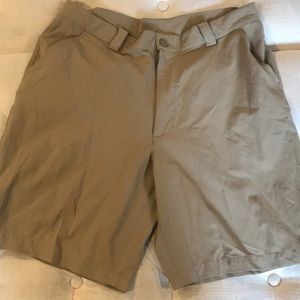 Under Armour Performance Shorts Nylon Golf Khakis Embroidered Logo Mens 36